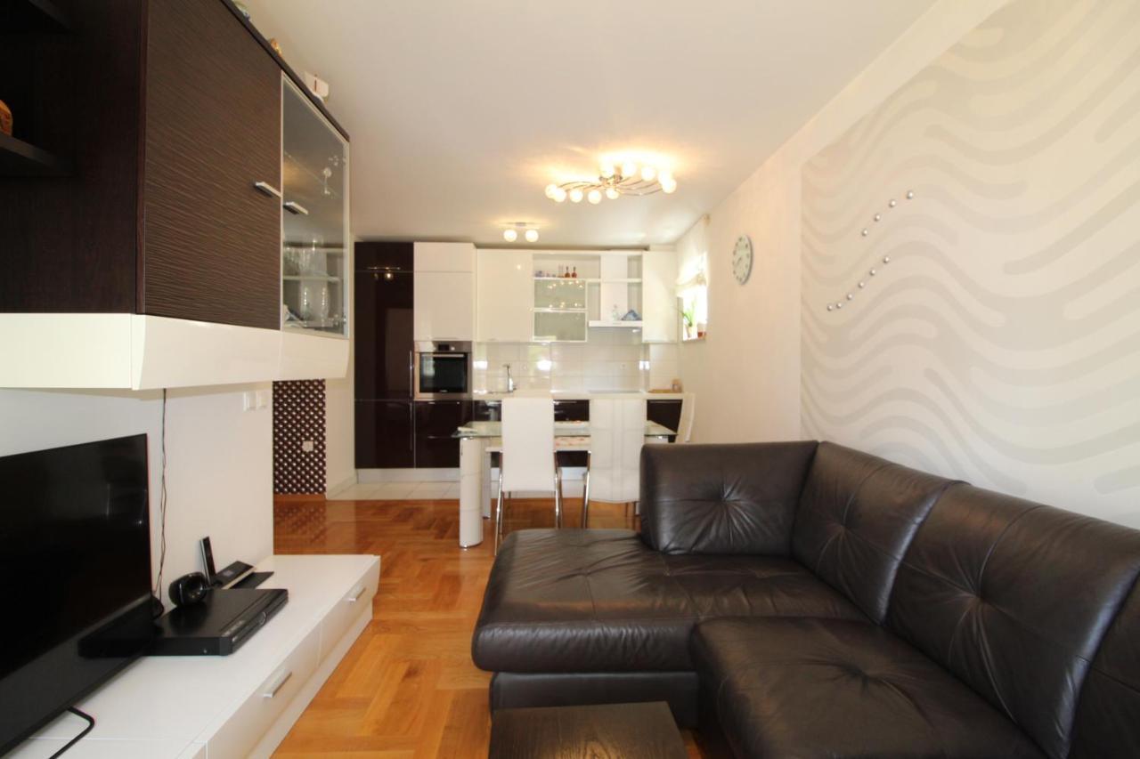 Macadamia Apartment With Garage Parking Split Ngoại thất bức ảnh